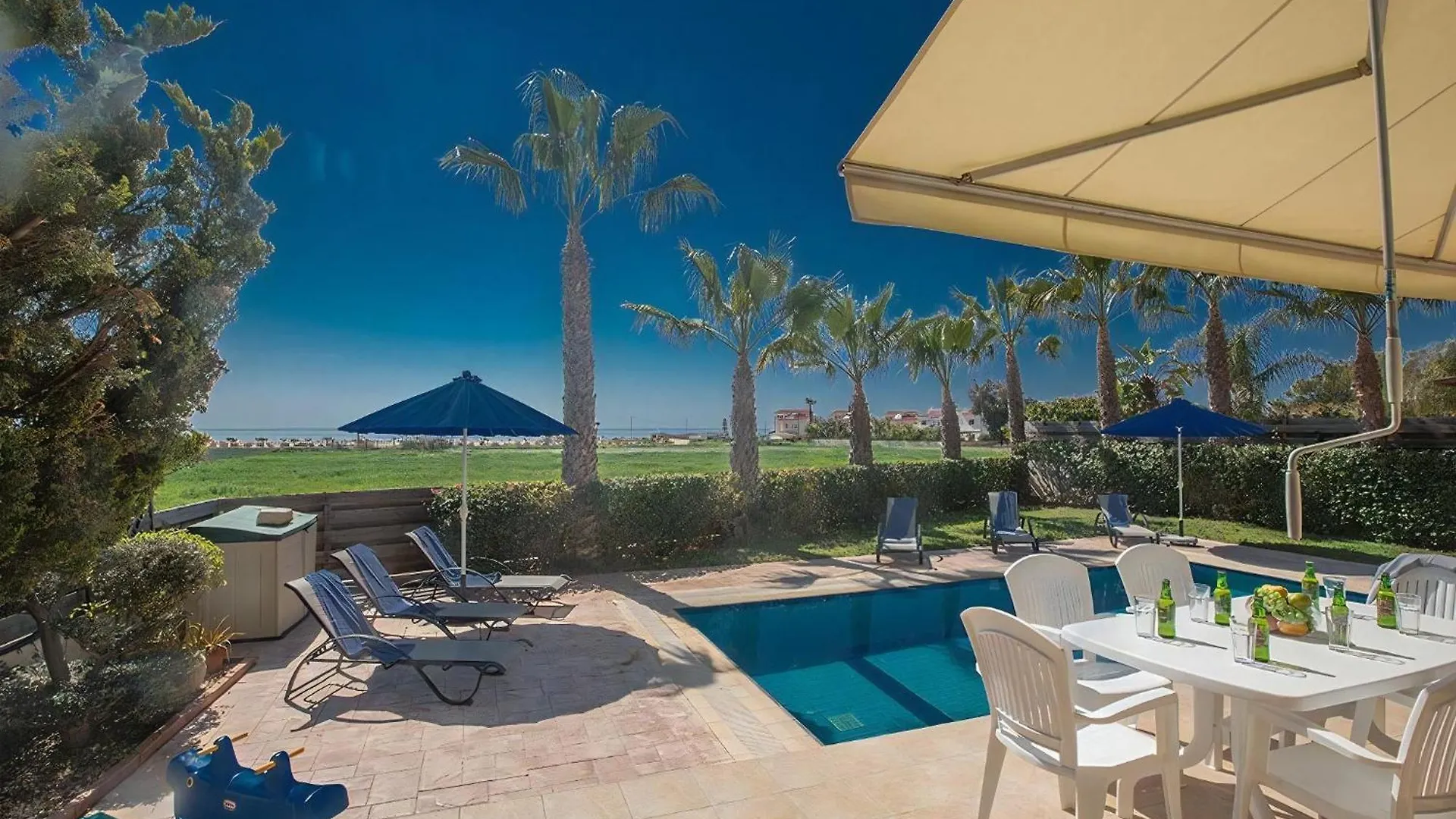 Villa Aspro Enas - Stunning 3 Bedroom Ayia Thekla Villa With Private Pool And Sea Views Ayía Nápa